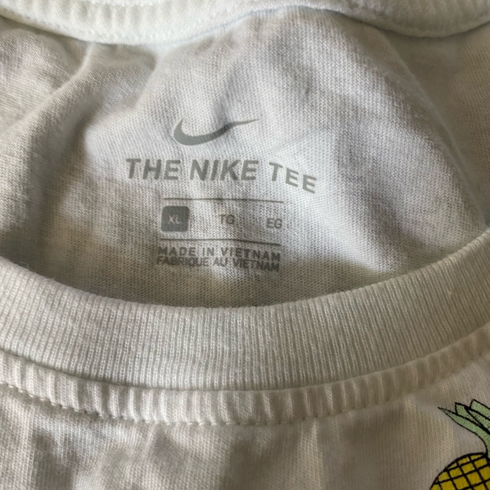 Nike Tank - Picture 2 of 3
